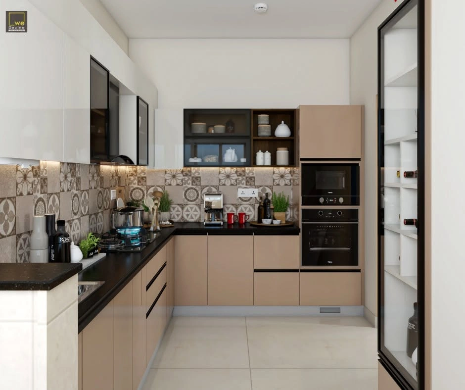 Warm beige kitchen with patterned backsplash